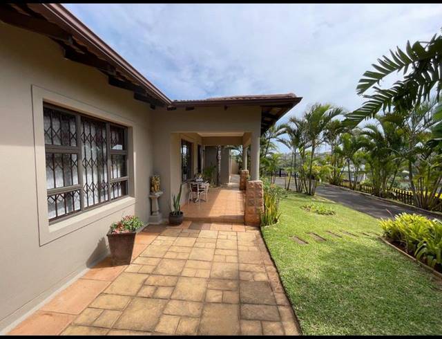 3 BEDROOM HOUSE FOR SALE IN SHEFFIELD BEACH